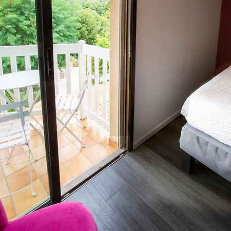 Logis Hotel - Restaurant - Spa - Le Relais De Farrou Villefranche-de-Rouergue Luaran gambar