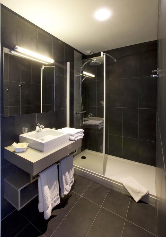 Logis Hotel - Restaurant - Spa - Le Relais De Farrou Villefranche-de-Rouergue Luaran gambar