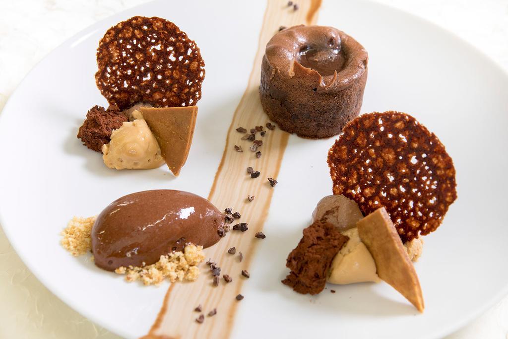 Logis Hotel - Restaurant - Spa - Le Relais De Farrou Villefranche-de-Rouergue Luaran gambar